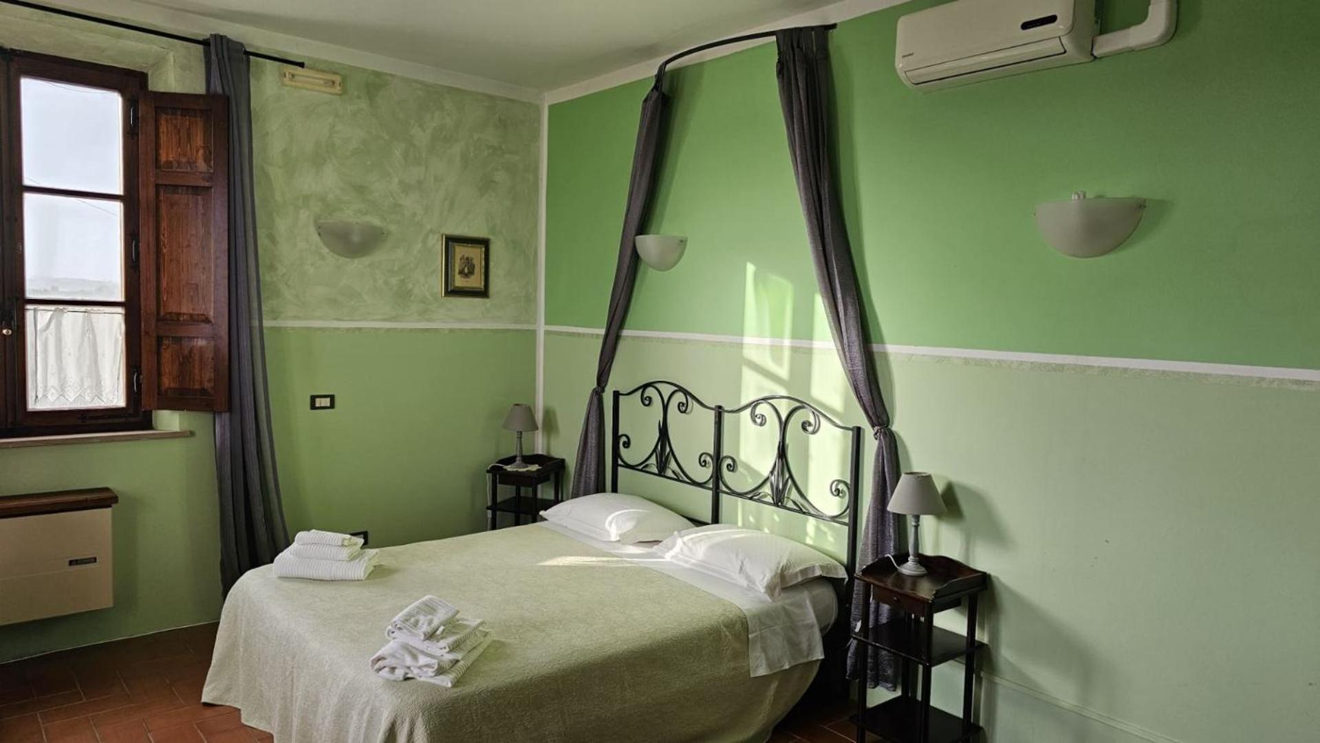 I Chiari Guest House Acquaviva  Екстериор снимка
